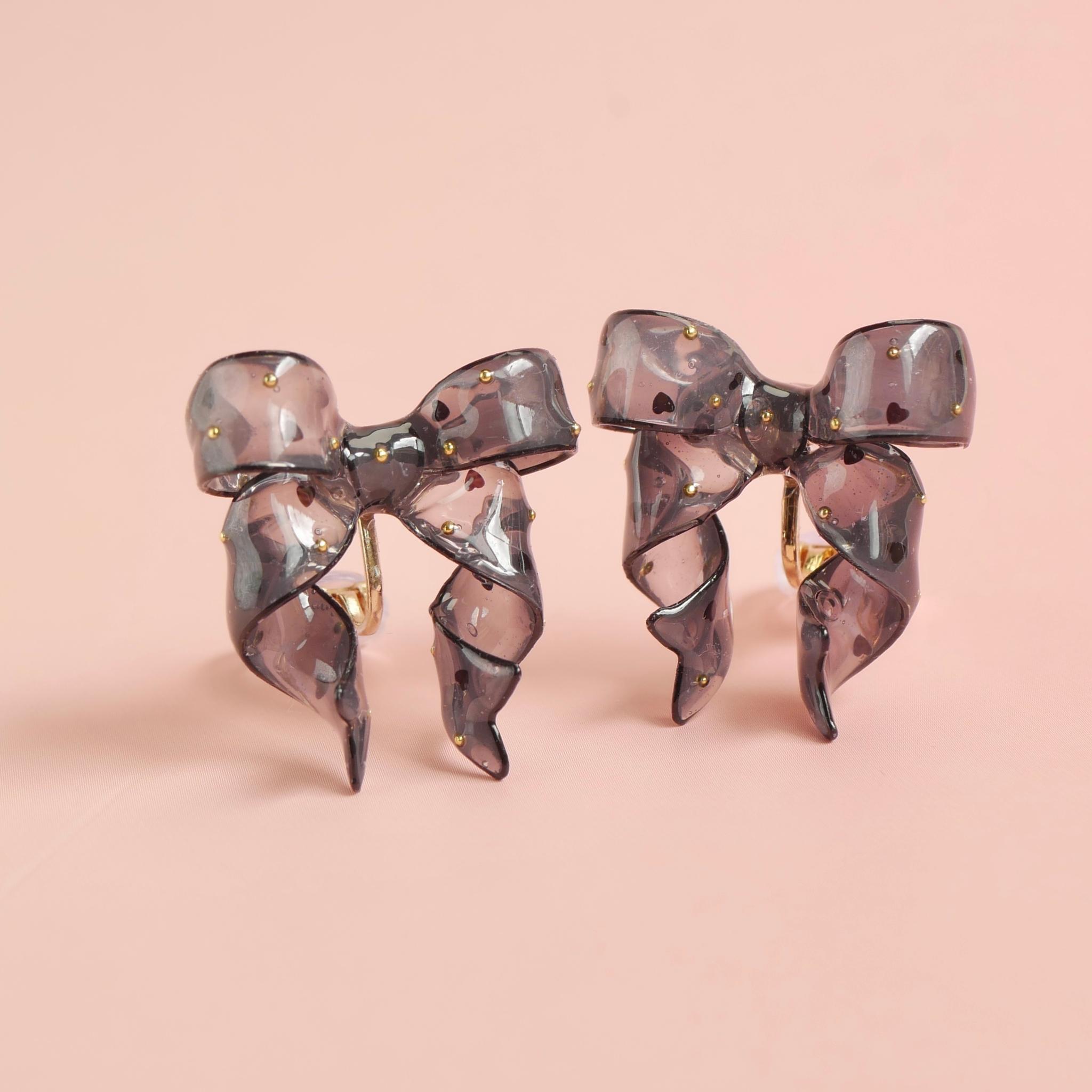 eriusaさんコラボ【ノワールハート🖤 】Mリボン(アート) ピアス&イヤリング 大人フェミニン 大人女子 上品 | 5枚目